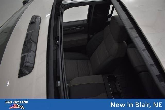 2026 Chevrolet Silverado 2500 HD ZR2 - Photo 8