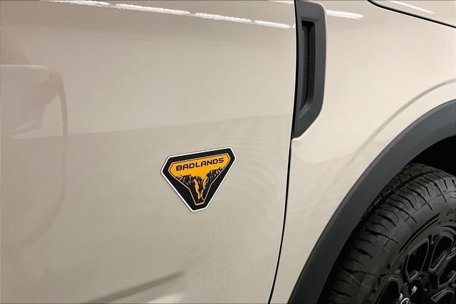 Used 2025 Desert Sand Ford Badlands image 11