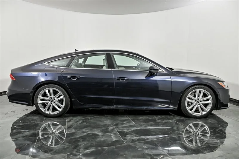 Used 2022 Firmament Blue Metallic Audi quattro Prestige 55 TFSI image 10