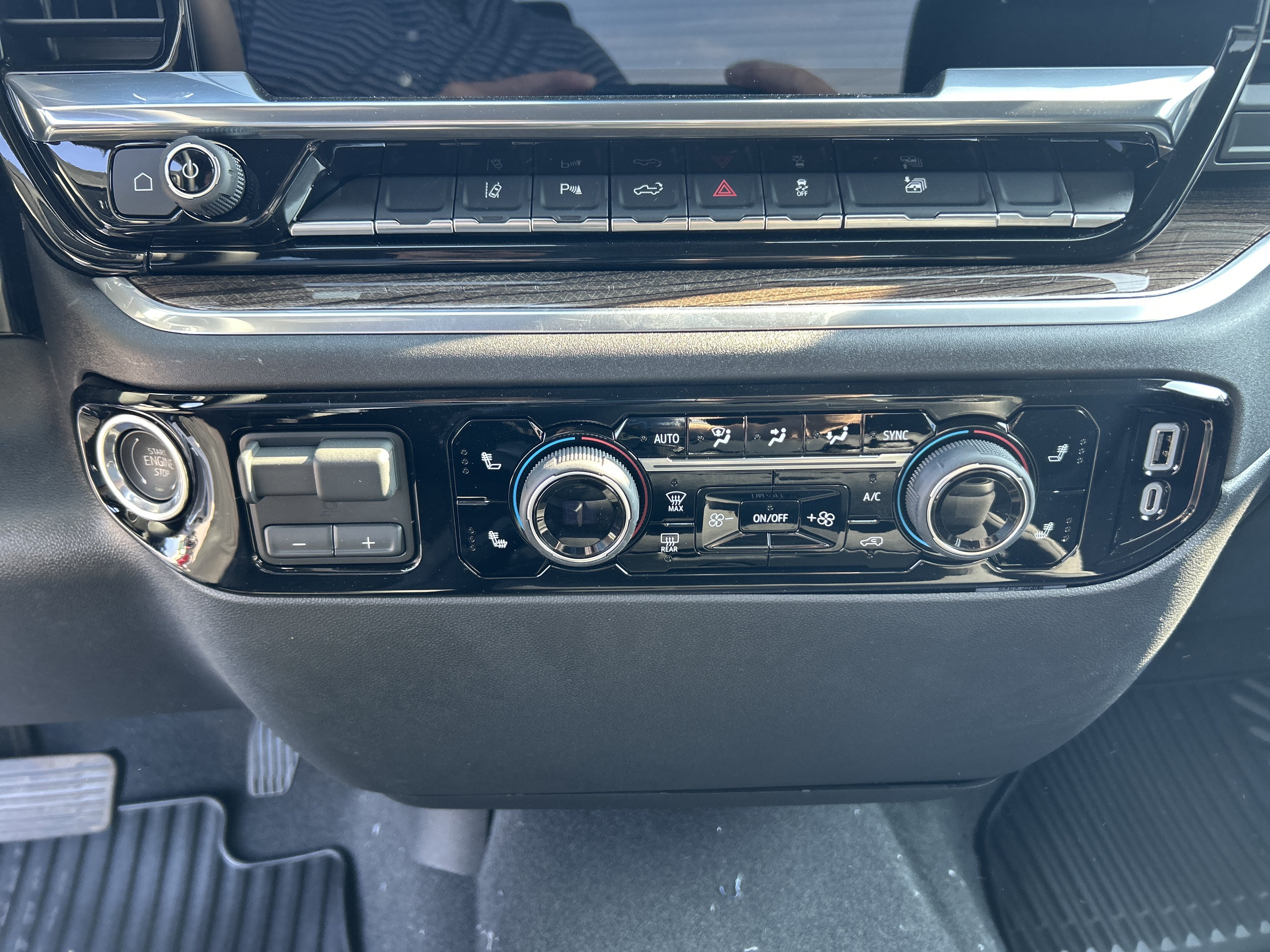 2026 Chevrolet Silverado 2500 HD LT - Photo 12