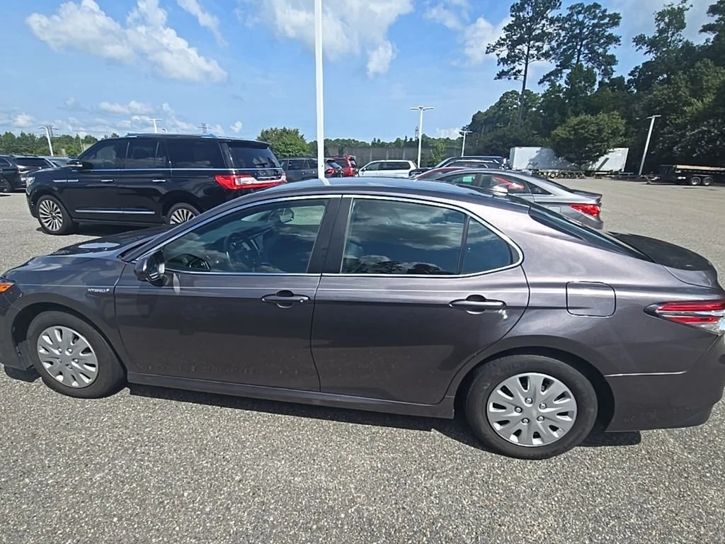 Used 2019 Gray Toyota LE image 8
