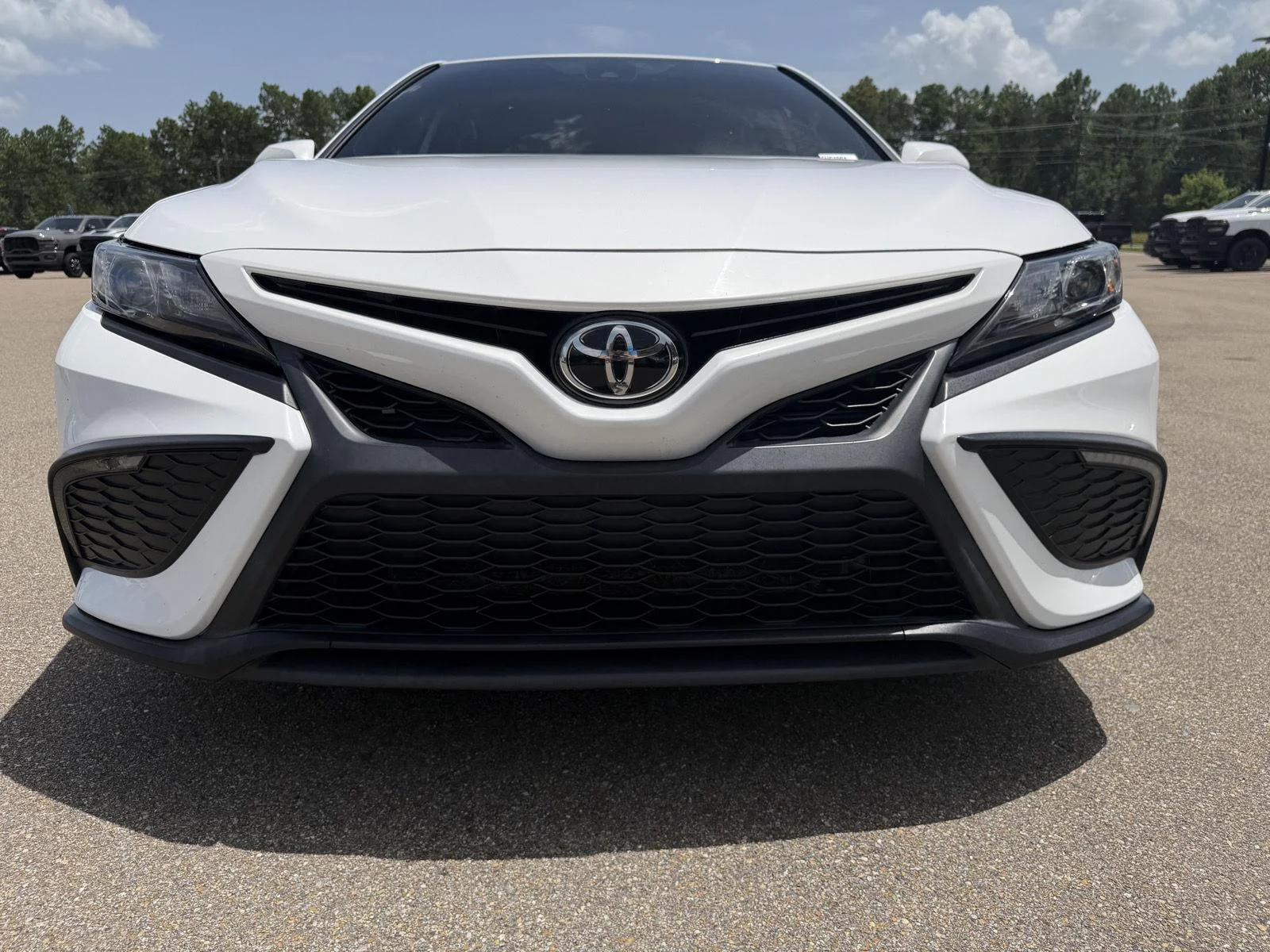 Used 2022 Super White Toyota SE image 20