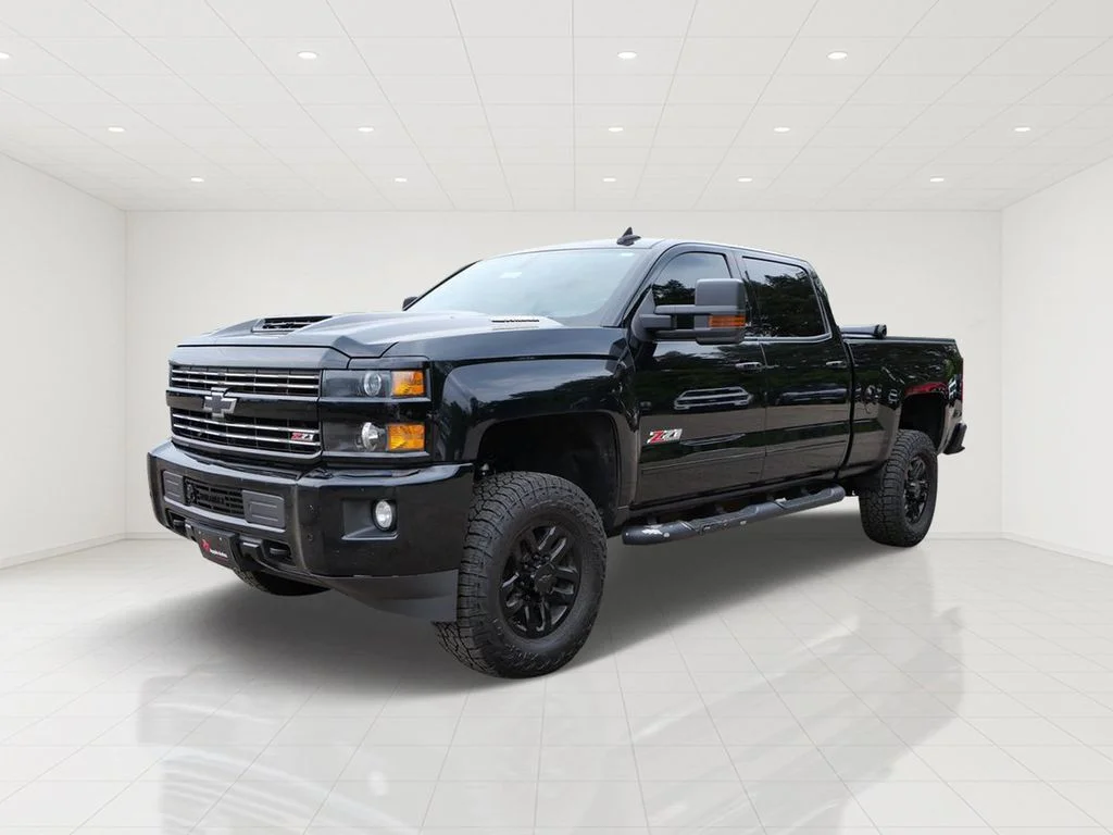 Used 2018 Chevrolet Silverado 2500HD LTZ with VIN 1GC1KWEY7JF188904 for sale in White Bear Lake, Minnesota