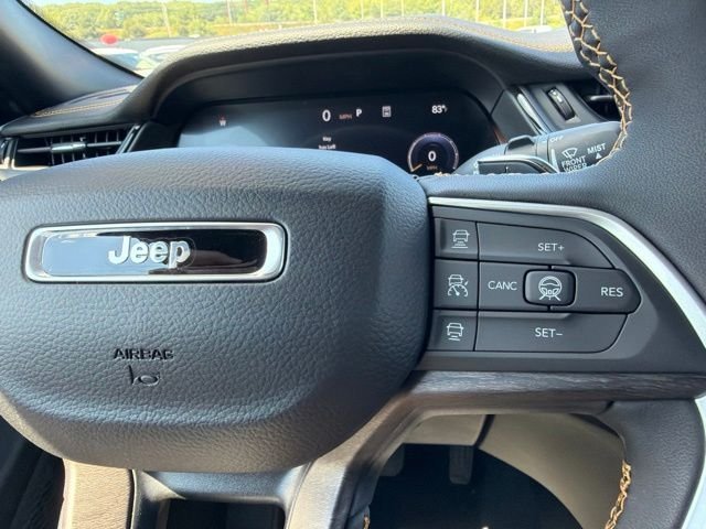New 2026 Bright White Clear-Coat Exterior Paint Jeep  image 22