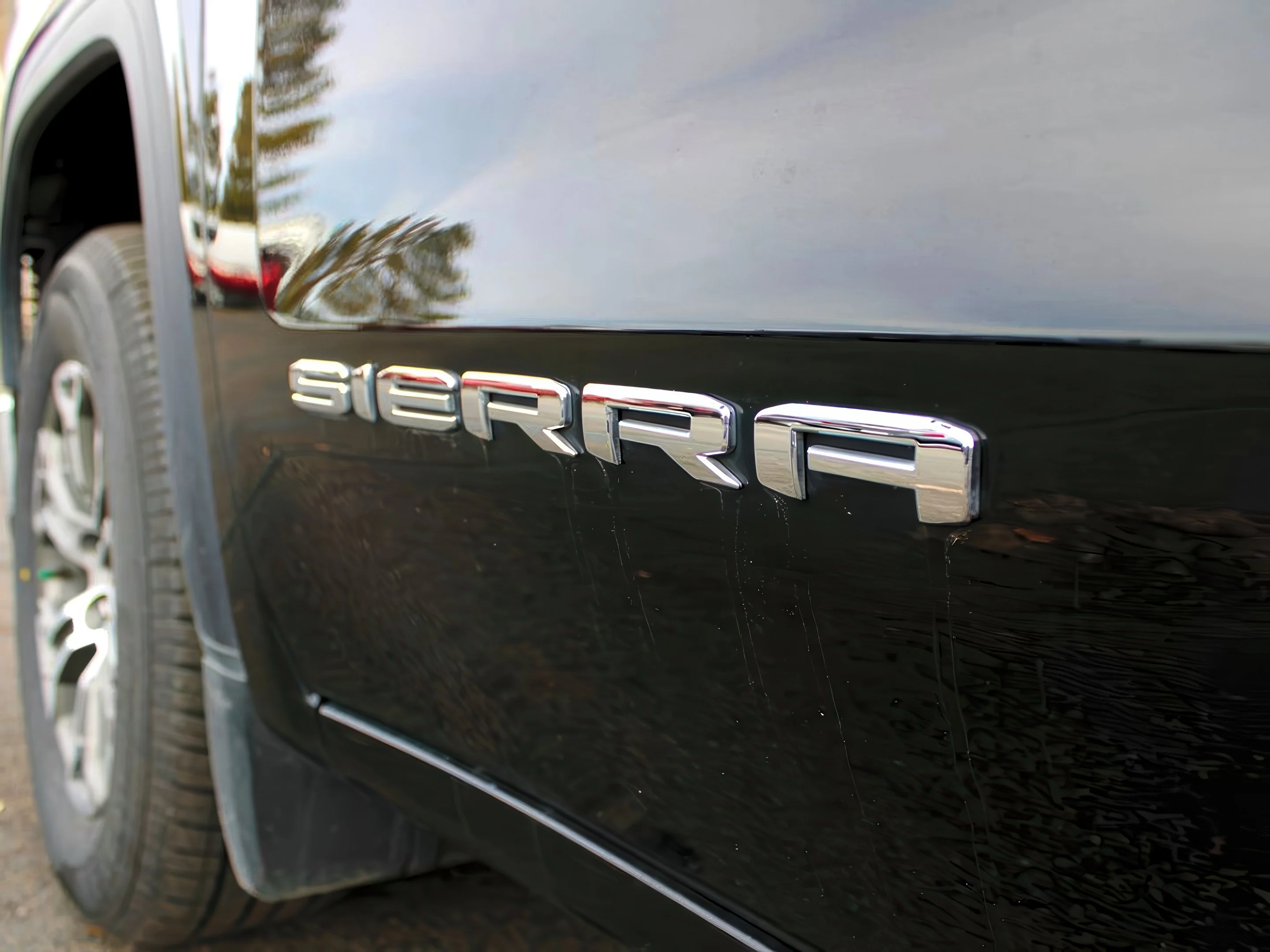 2024 GMC Sierra 1500 SLT - Photo 37