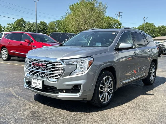 Used 2023 Sterling Metallic GMC Denali image 5