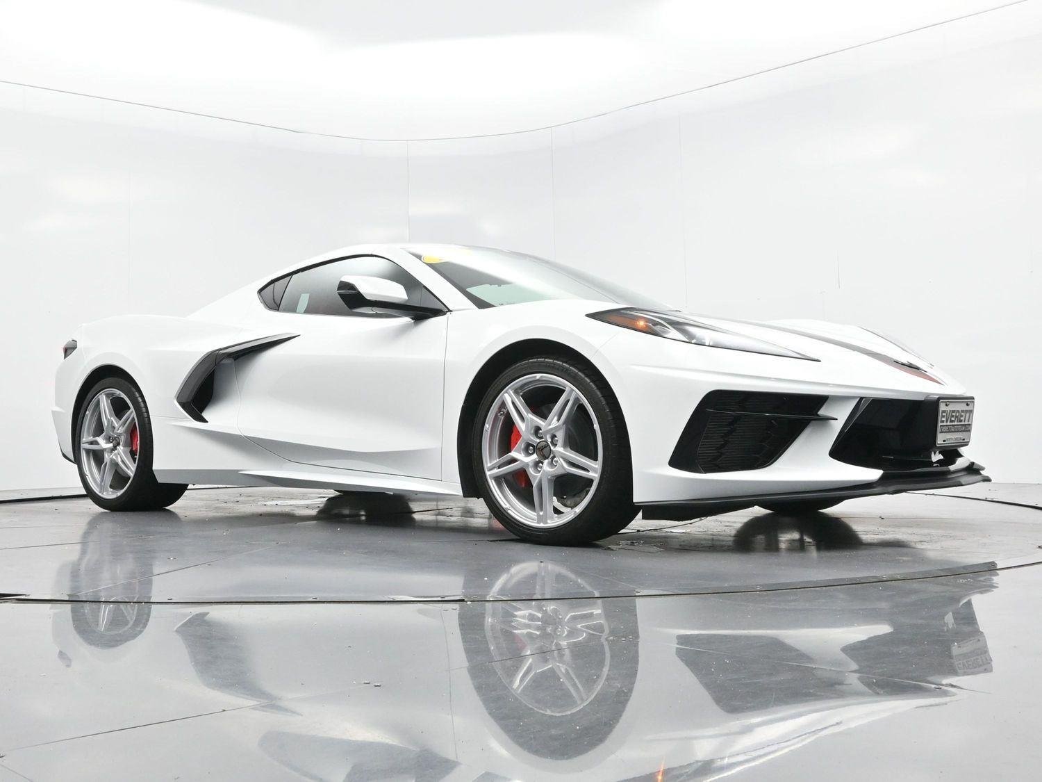 Used 2024 Arctic White Chevrolet 1LT image 39
