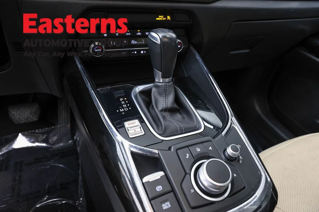 Used 2023 Black Mazda Touring image 13