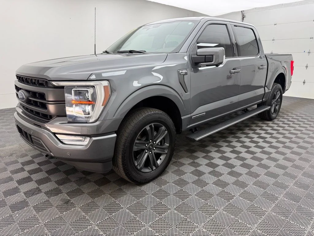 Used 2023 Gray Ford Lariat image 13