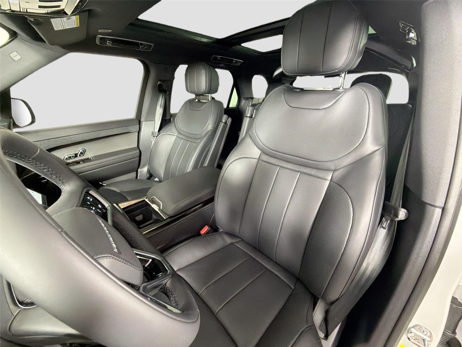New 2026 Borasco Grey Land Rover SE P360 image 19