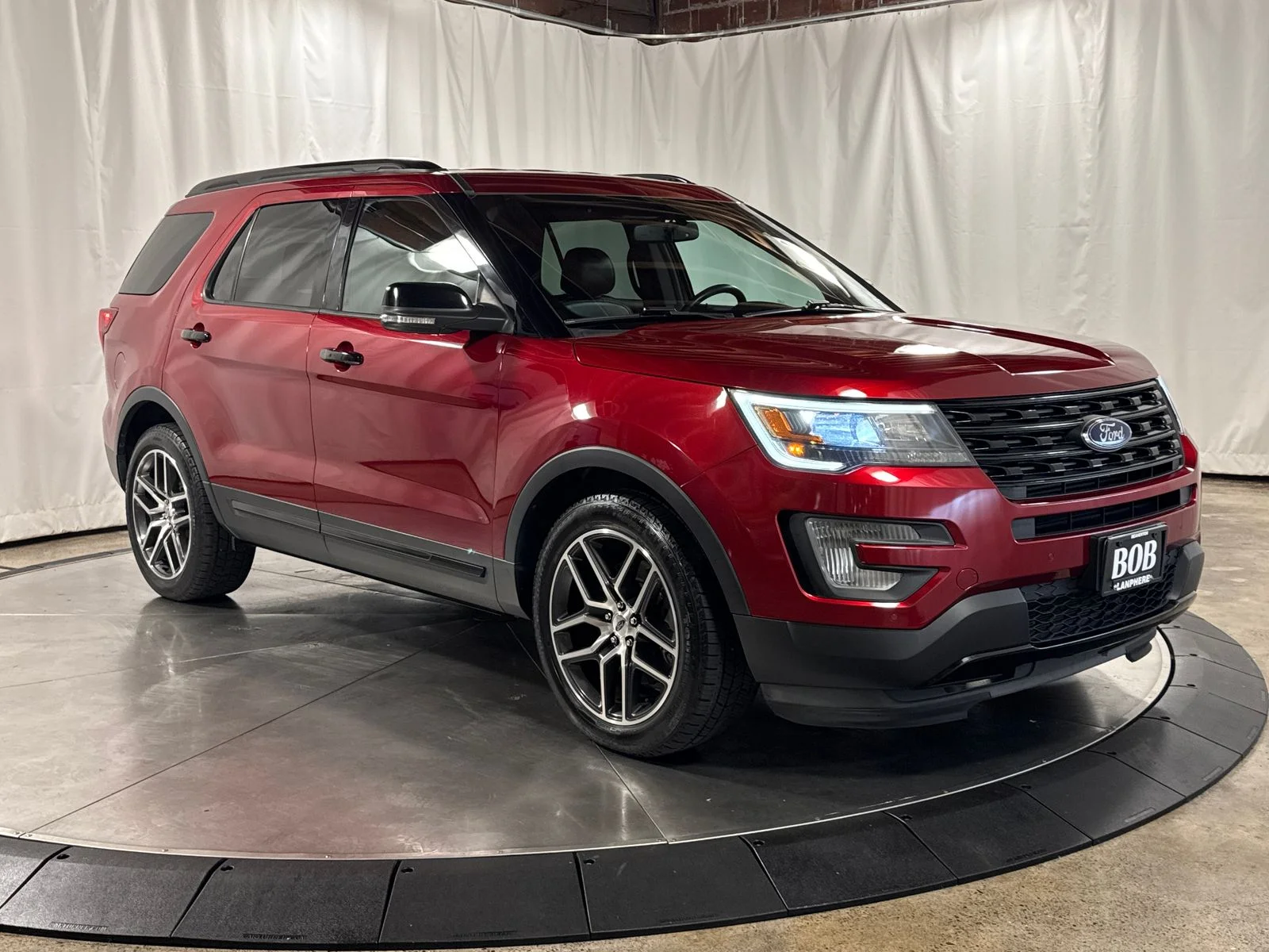 Used 2017 Red Ford Sport image 7