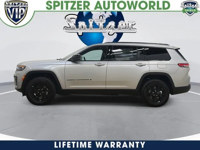 New 2026 Silver Zynith Exterior Paint Jeep Altitude image 6