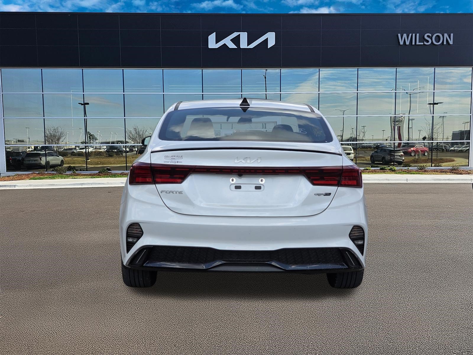 Used 2023 Snow White Pearl Kia GT-Line image 5