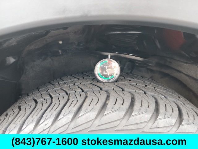 Used 2018 Red Toyota Limited image 31