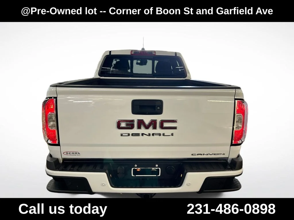 Used 2021 White GMC Denali image 4