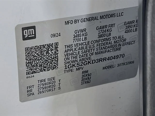 Used 2024 White GMC SLT image 19