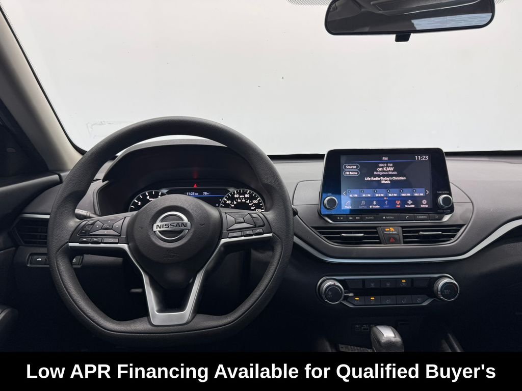 Used 2022 Brilliant Silver Metallic Nissan 2.5 SV image 3