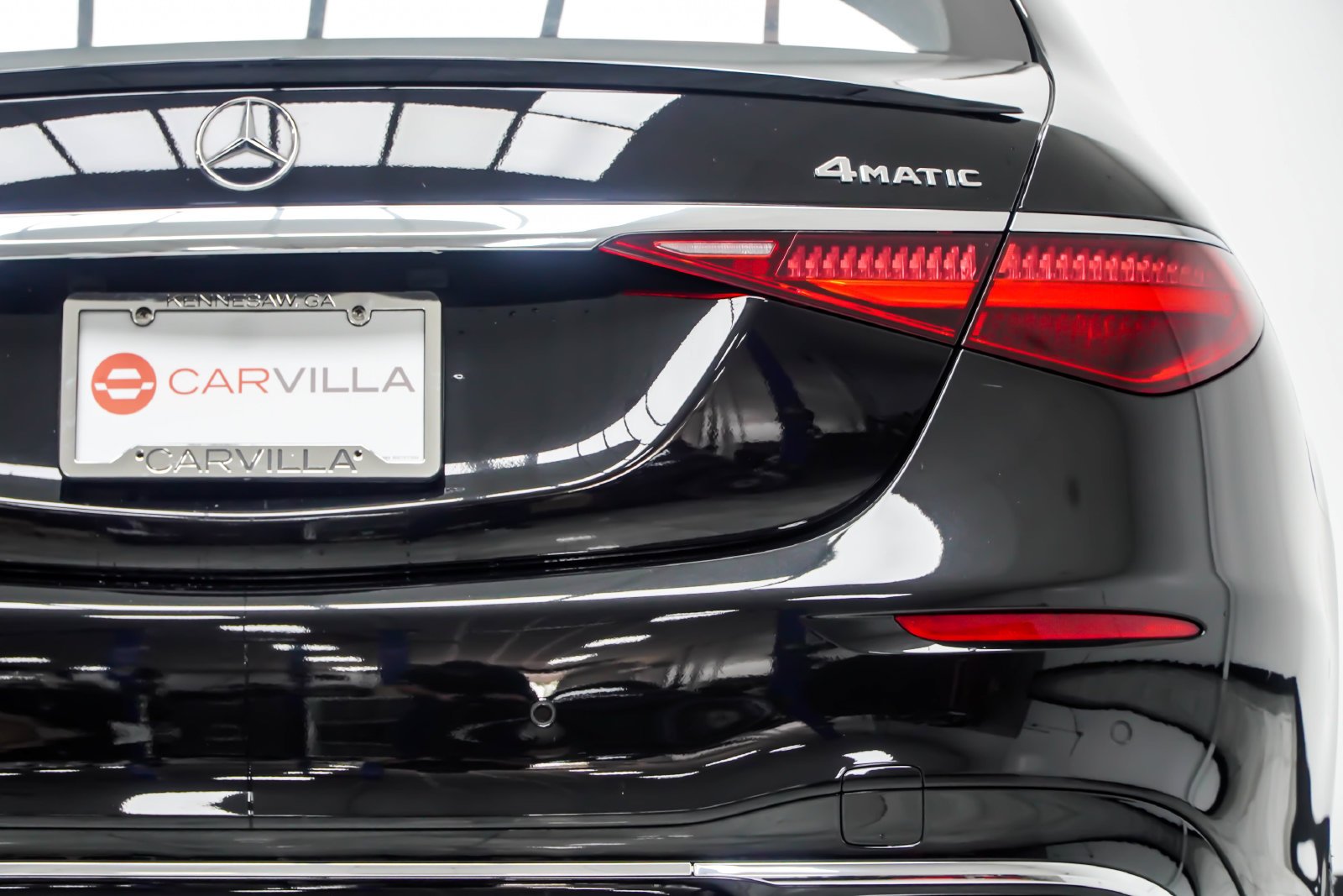 Used 2024 Black Mercedes-Benz S 580e image 17