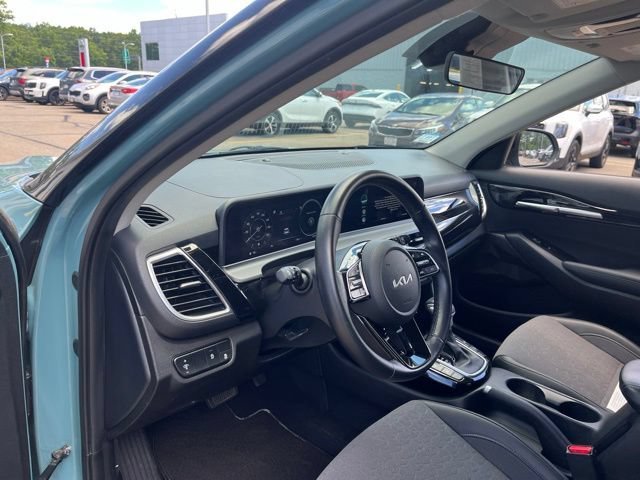 Used 2024 Pluton Blue/Black Roof Kia S image 11