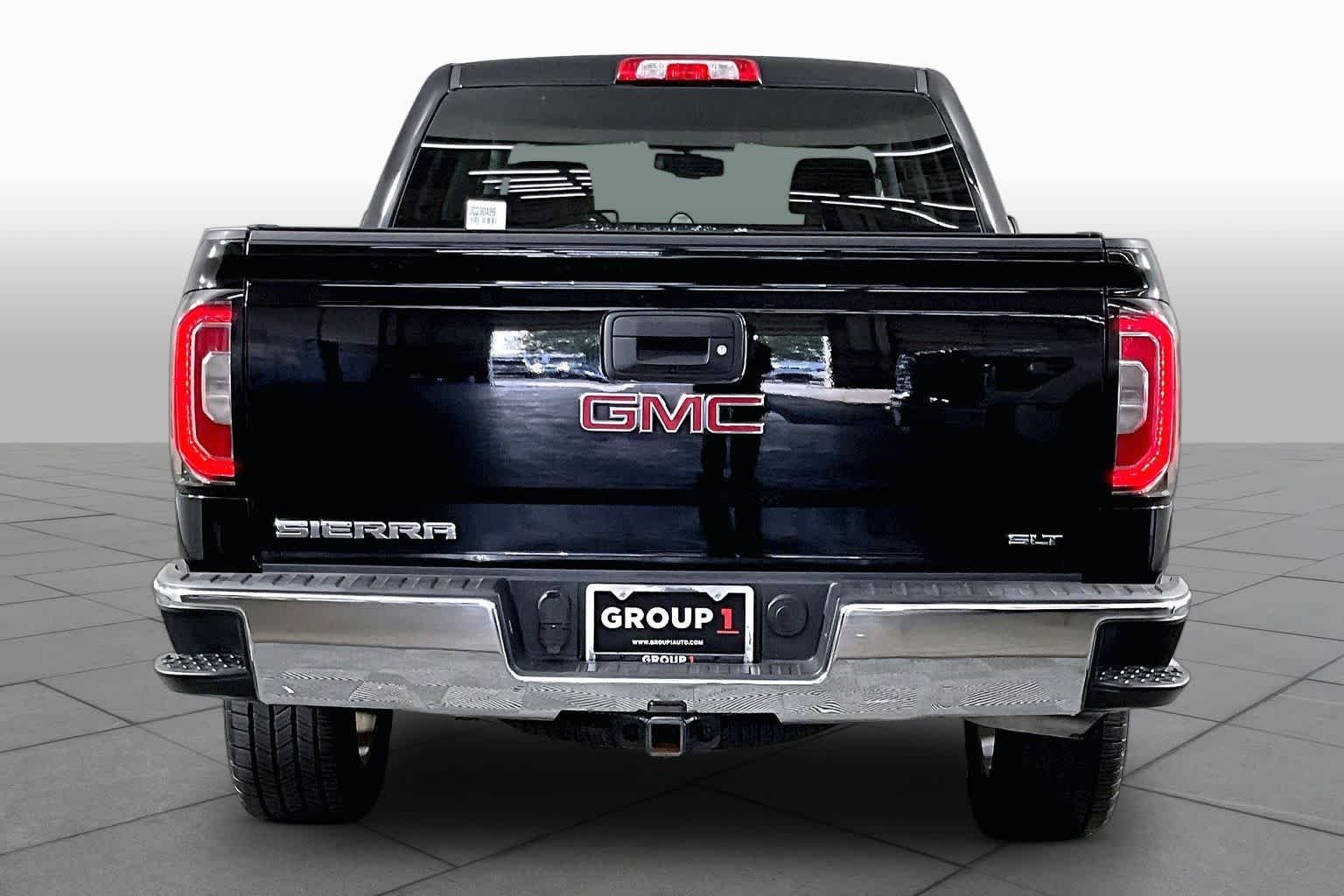 Used 2018 Onyx Black GMC SLT image 5