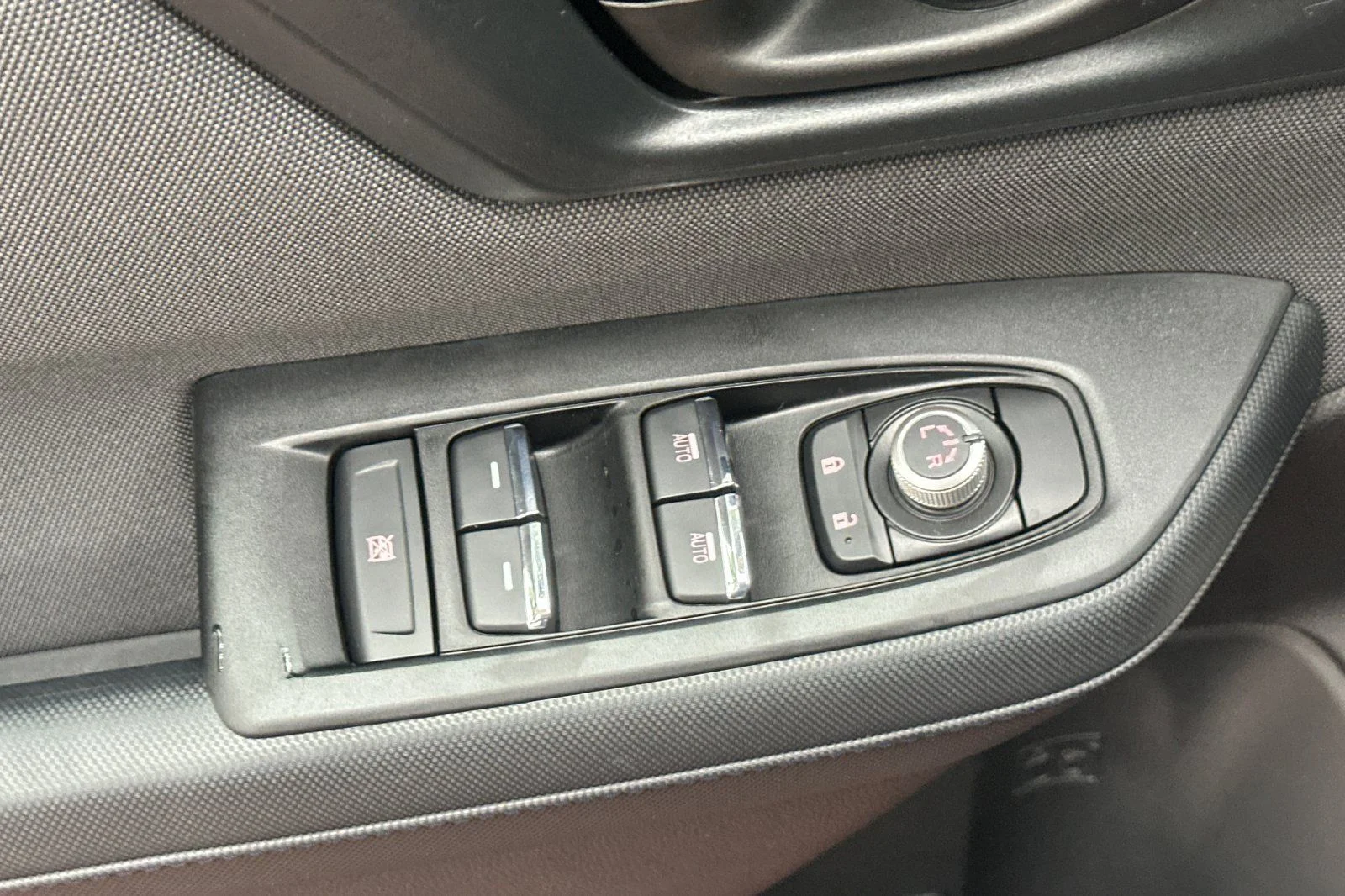 New 2026 ICE SILVER METALLIC Subaru Premium Hybrid image 13