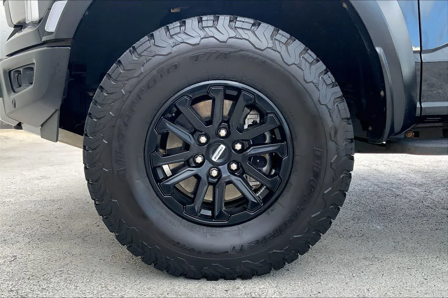 Used 2025 Blk/black Ford Raptor image 8