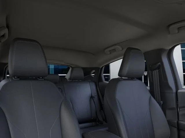 New 2026 White Ford Select image 22