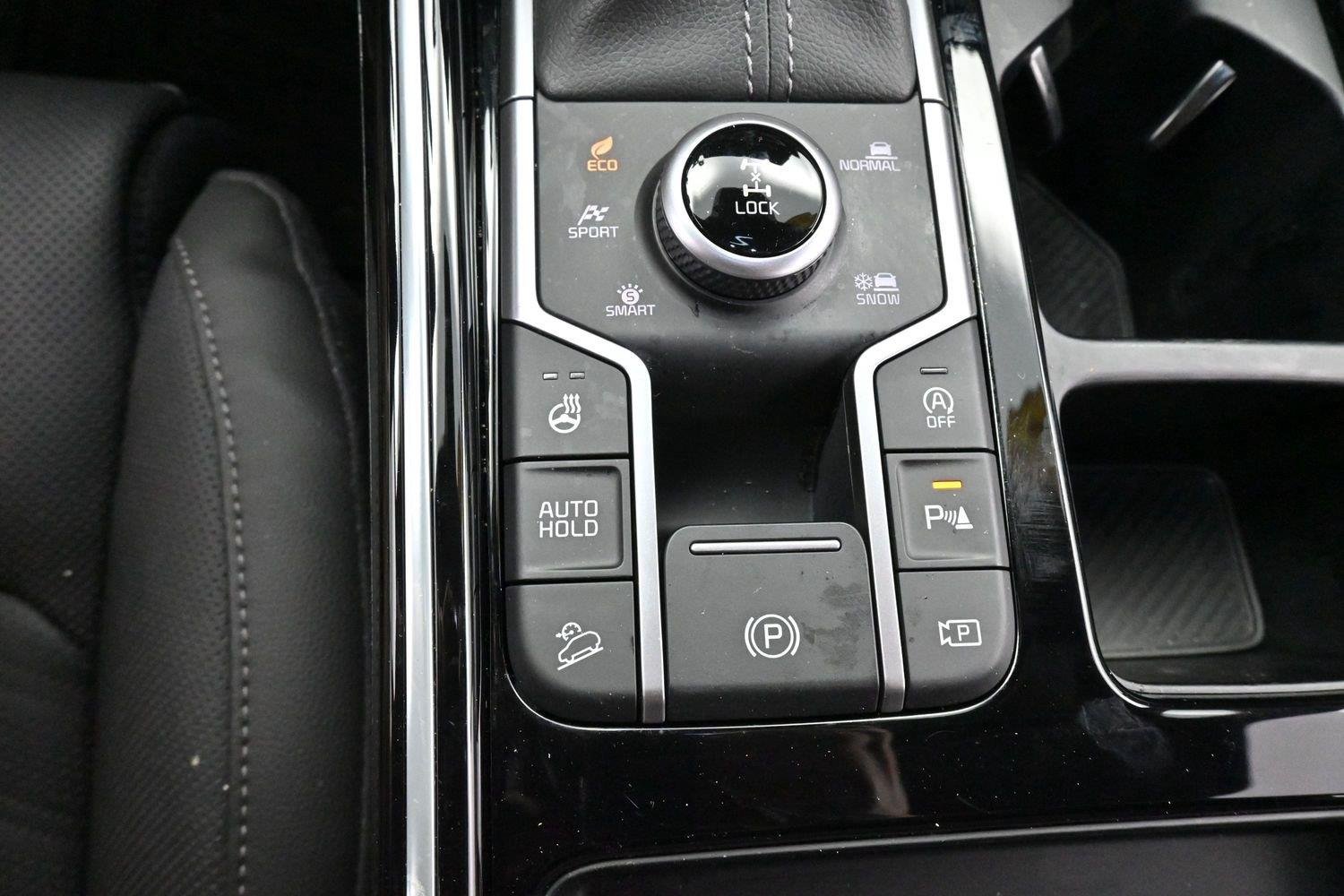 Used 2024 Ebony Black Kia X-Pro SX Prestige image 28