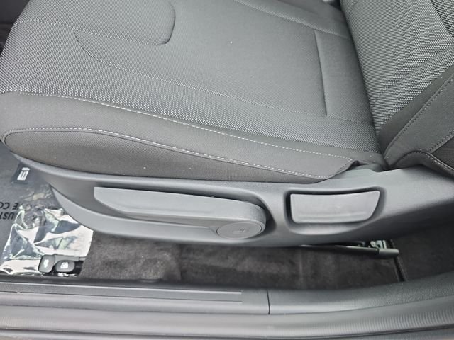 Used 2025 Gray Hyundai SE image 12