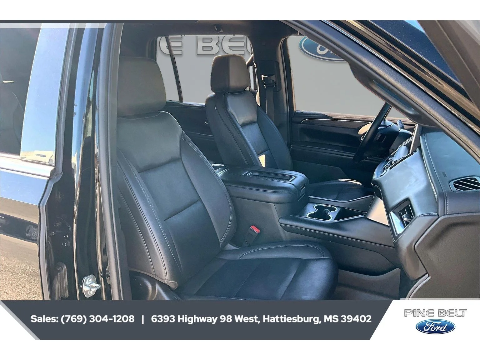 Used 2024 BLACK Chevrolet LT image 6