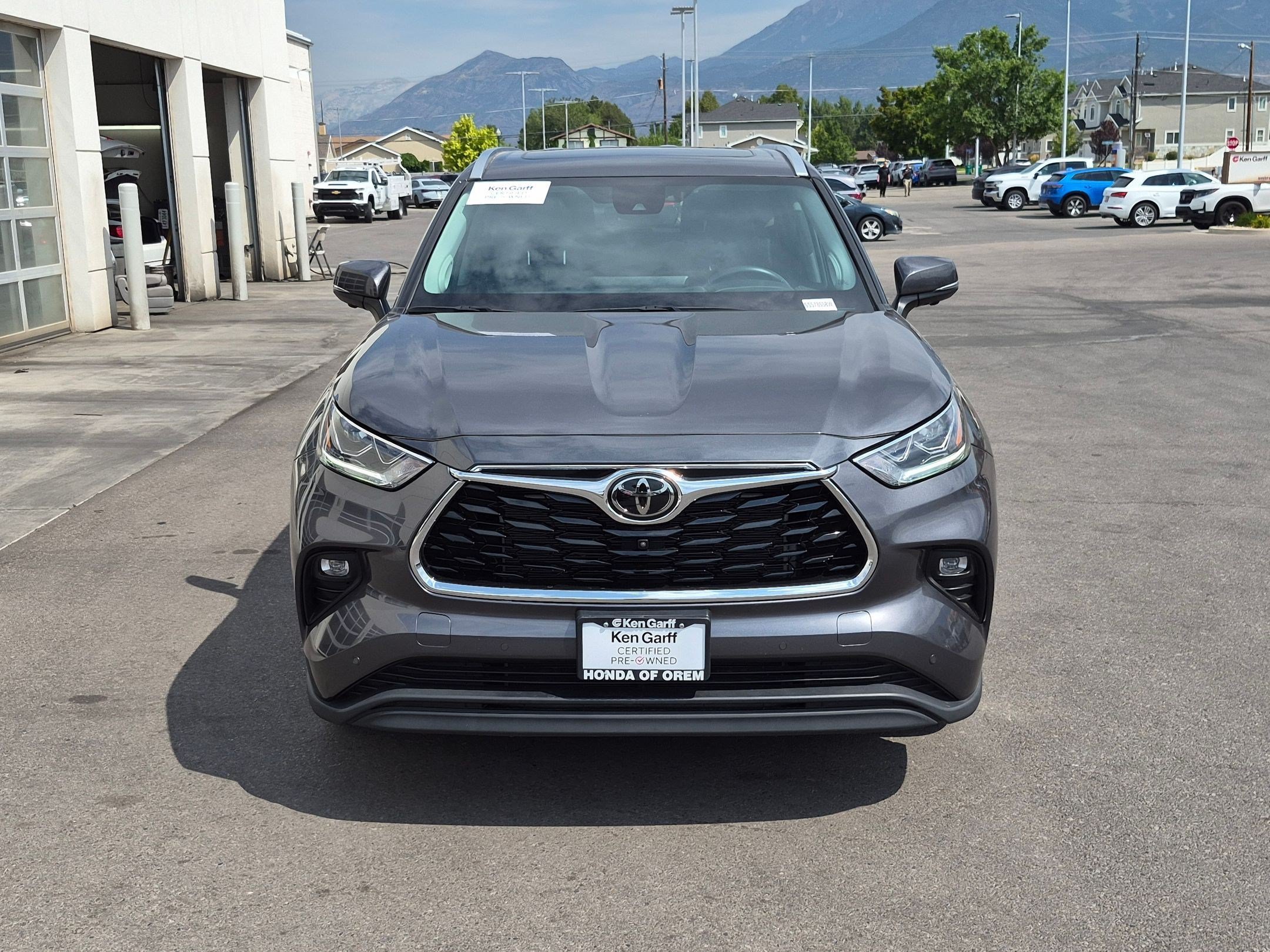 Used 2025 Magnetic Gray Metallic Toyota Limited image 10