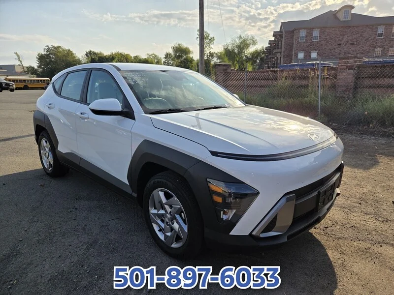 Used 2026 White HYUNDAI SE image 2