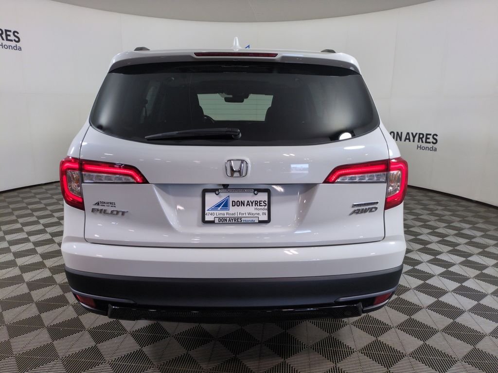 Used 2022 Platinum White Pearl Honda Special Edition image 4