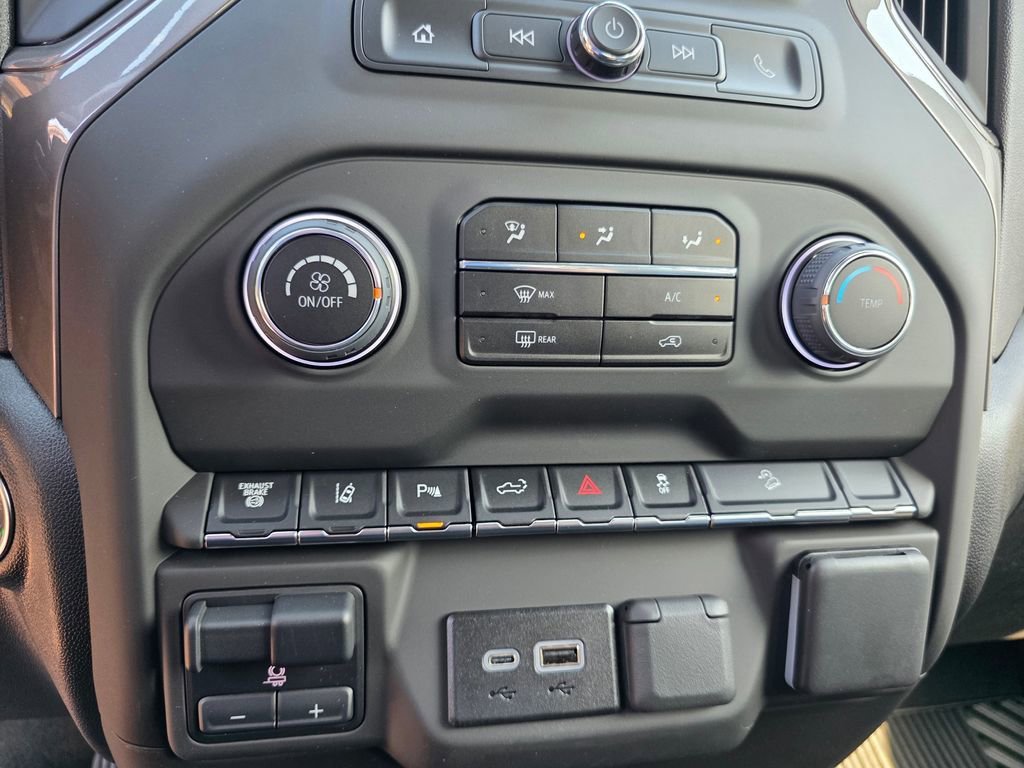 2025 Chevrolet Silverado 2500 HD Custom - Photo 14