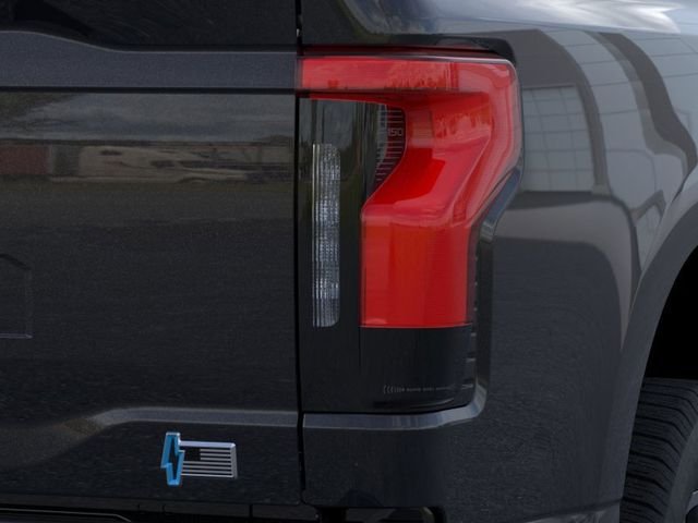 2025 Ford F-150 Lightning Flash - Photo 21