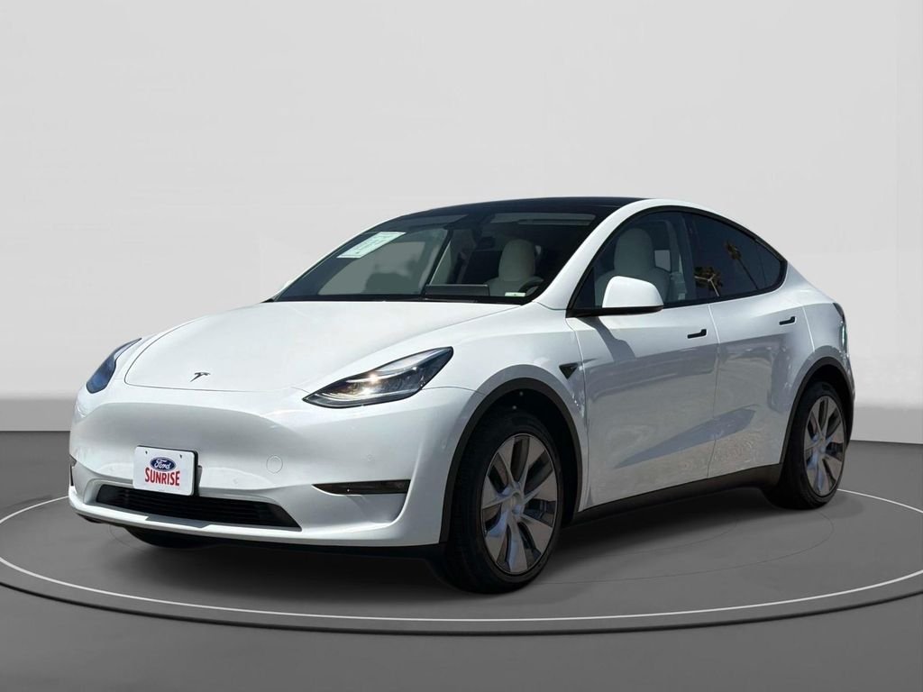 2021 Tesla Model Y Long Range Dual Motor All-Wheel Drive's photo
