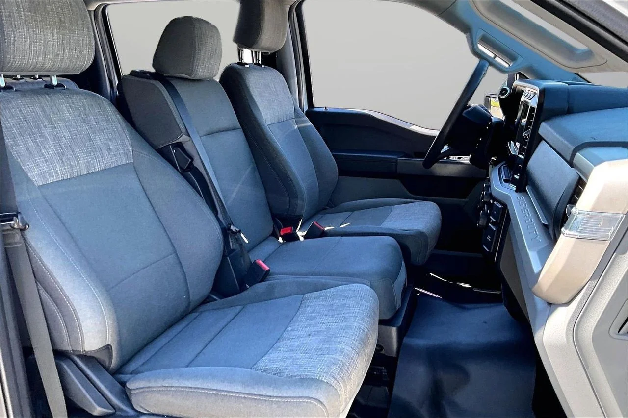 Used 2023 White Ford XLT image 22