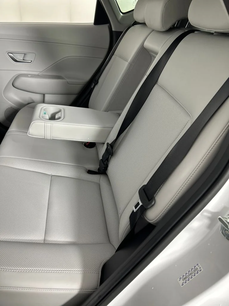 Used 2024 White Hyundai Limited image 17
