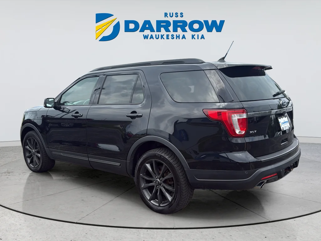 Used 2018 Black Ford XLT image 3