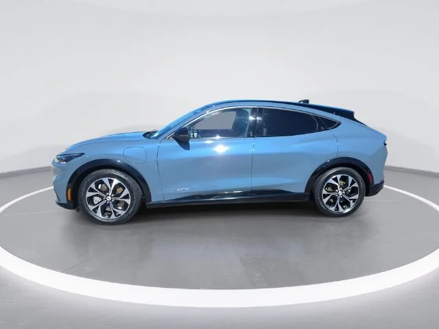 Used 2023 Blue Ford Premium image 5