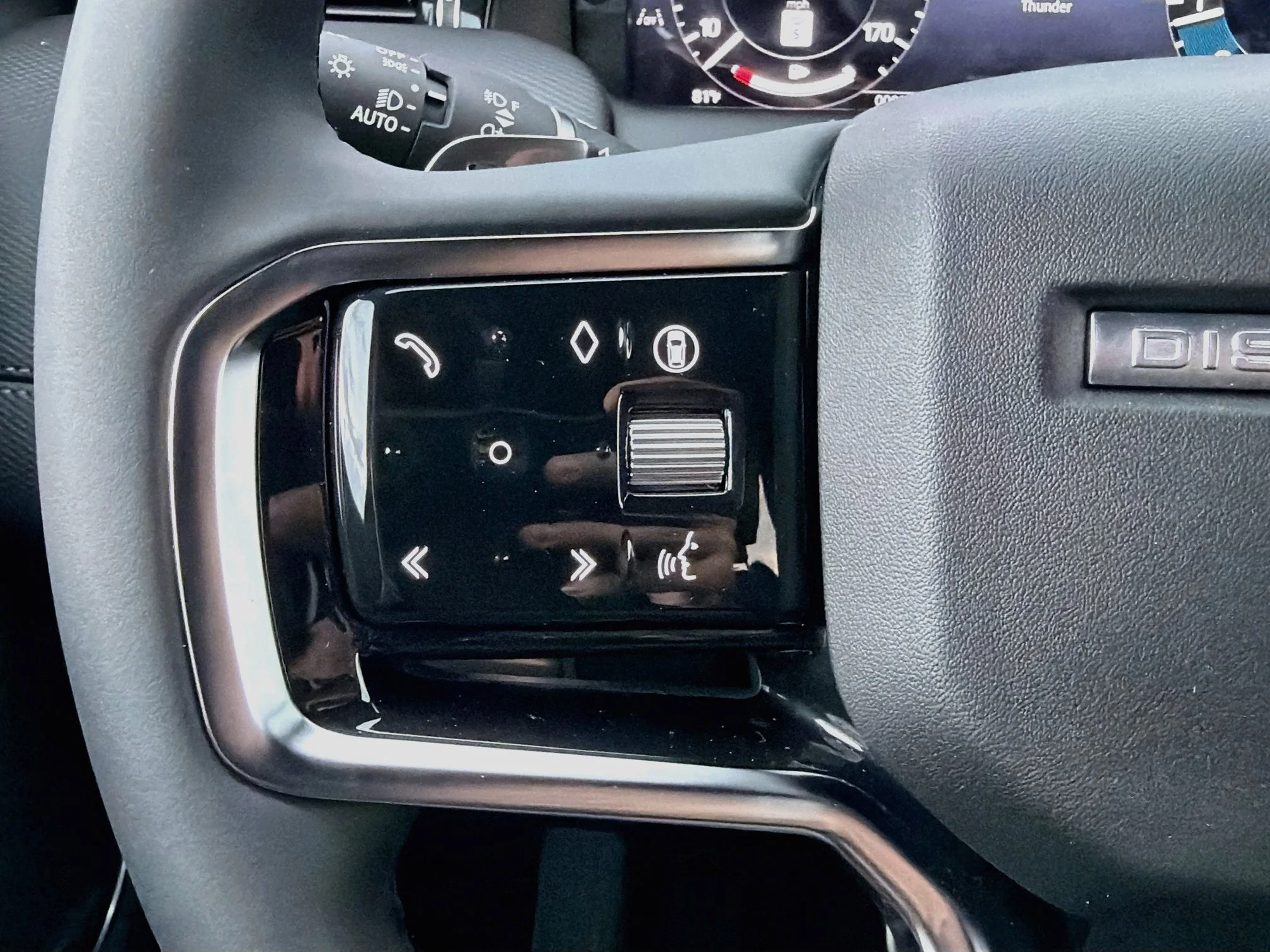New 2026 Fuji White Land Rover Landmark image 37