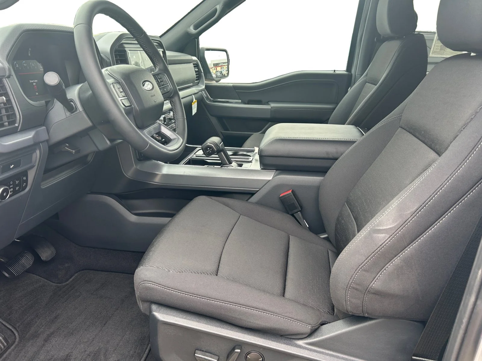 New 2026 Iconic Silver Metallic Ford XLT image 14