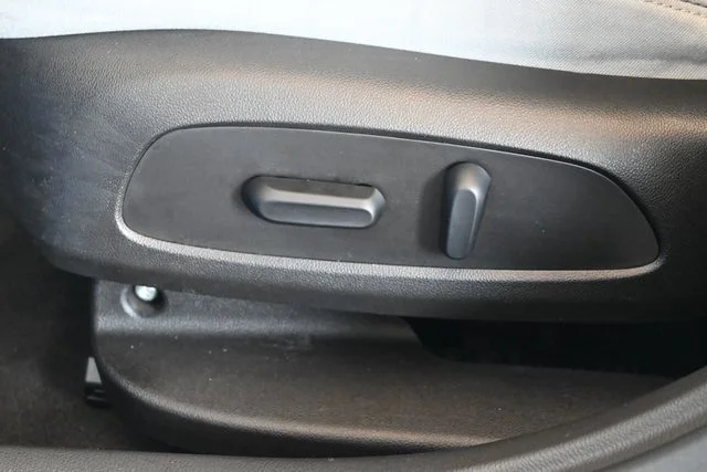 Used 2019 Blue Chevrolet LT image 17
