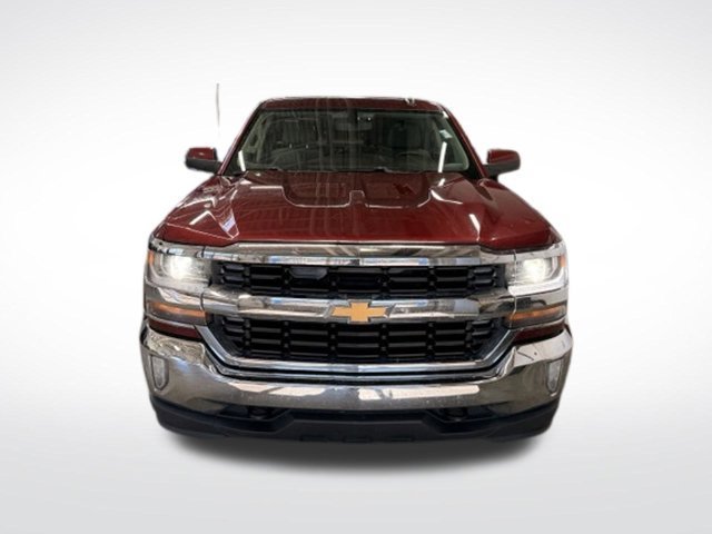 Used 2016 SIREN RED TINTCOAT Chevrolet LT image 3