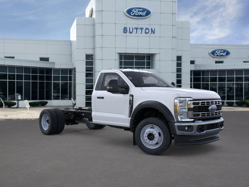 2025 Ford F-450 Super Duty Chassis Cab XL - Photo 29