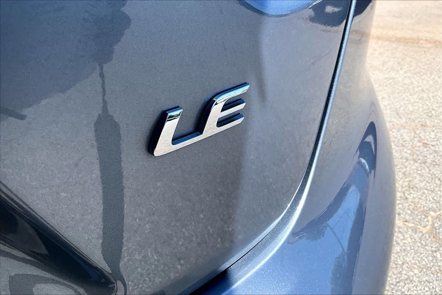 Used 2025 Celestite Toyota LE image 10