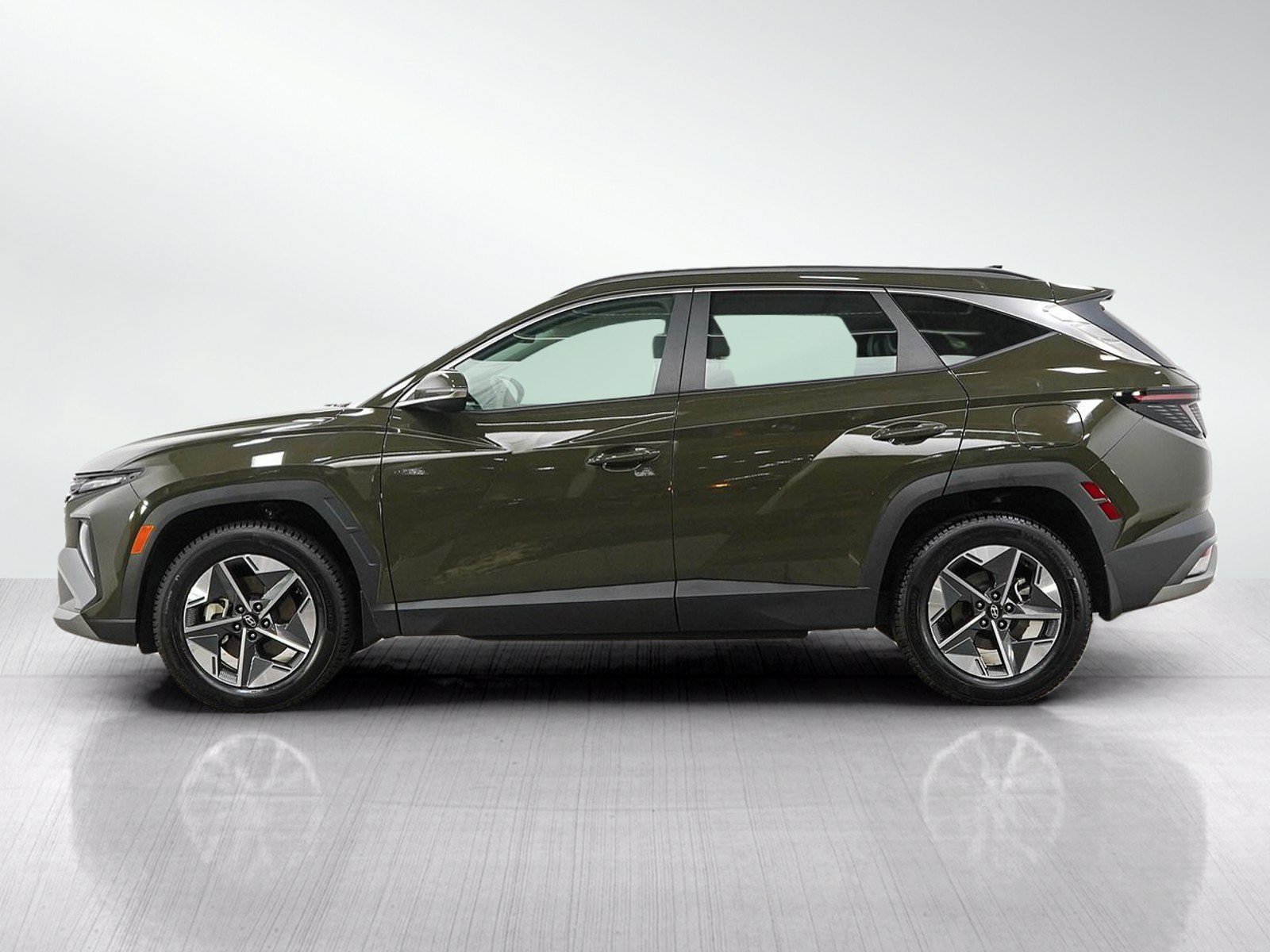 Used 2025 Hyundai Tucson SEL Convenience with VIN 5NMJCCDE5SH517655 for sale in Minneapolis, Minnesota
