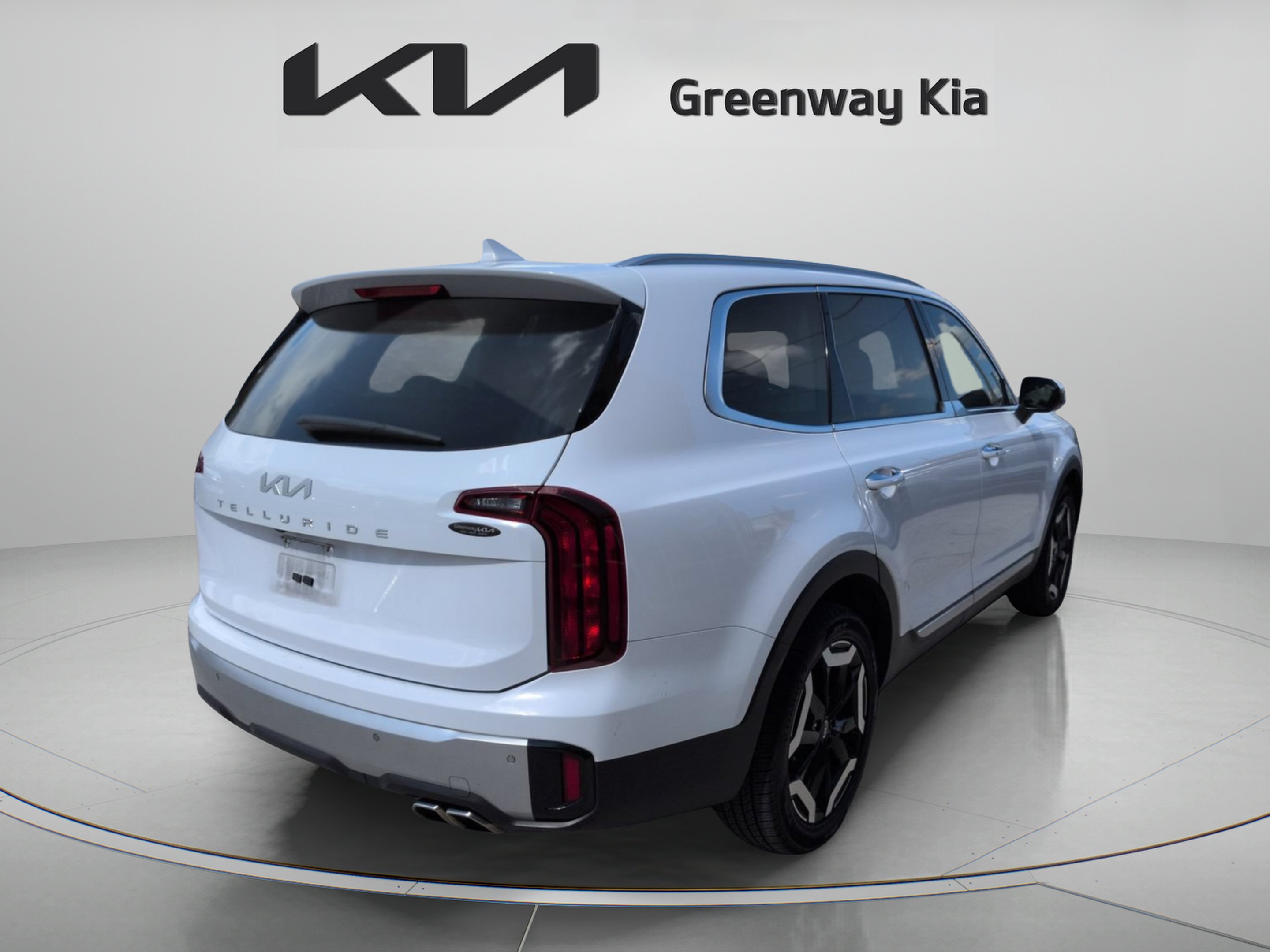 Certified Used 2024 Glacial White Pearl Kia S image 8
