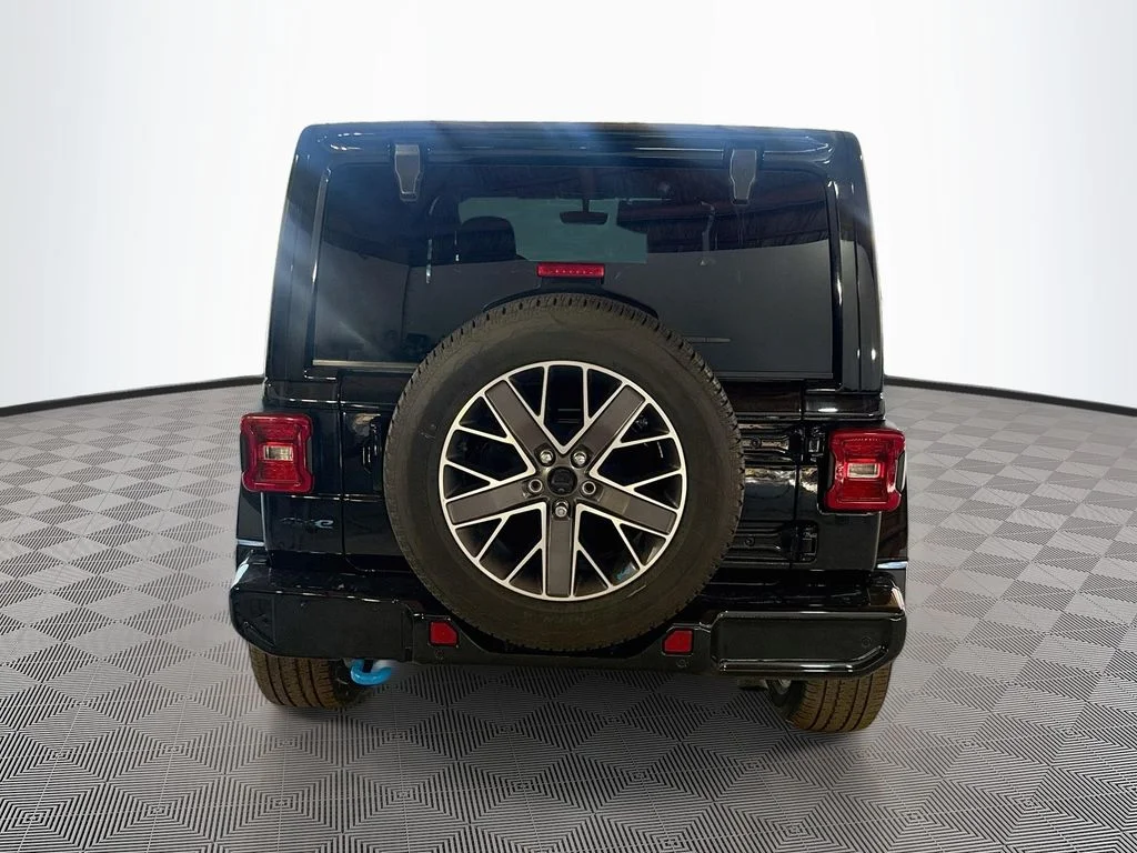 Used 2022 Black Jeep Unlimited Sahara 4xe image 7