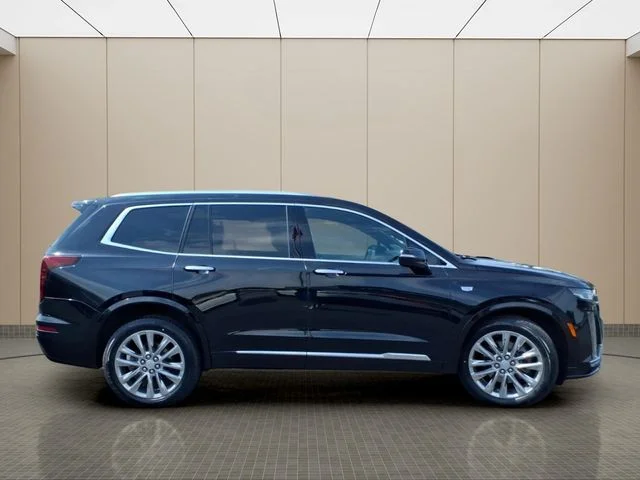 Used 2022 Black Cadillac Premium Luxury image 7